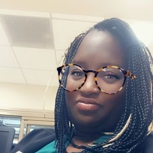 Meet your Posher, Lorretta